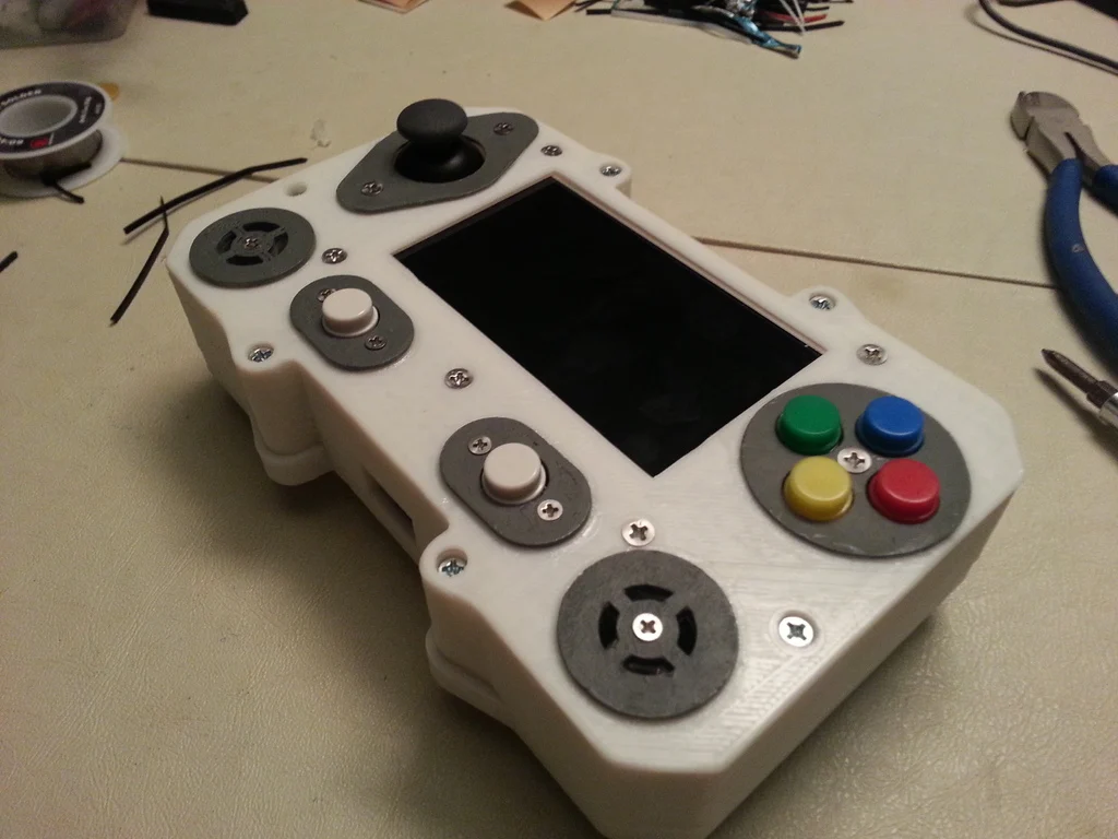 PortaBerry Pi (Handheld Raspberry Pi Emulator)