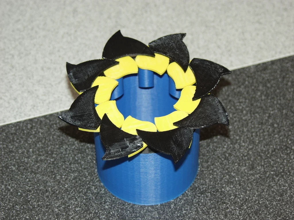 8-Leaf Fully Printable Iris Box