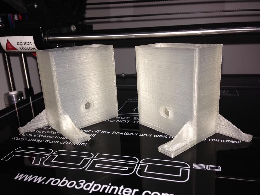 Spool holder bracket for topless Robo3D