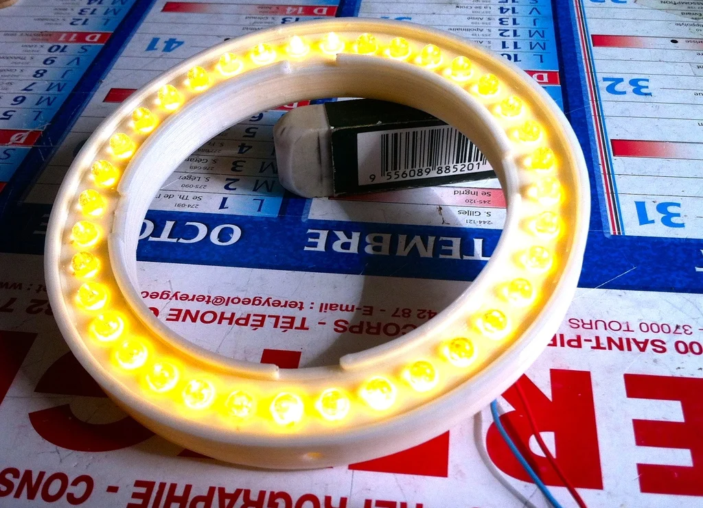 Ring lamp for macro photography