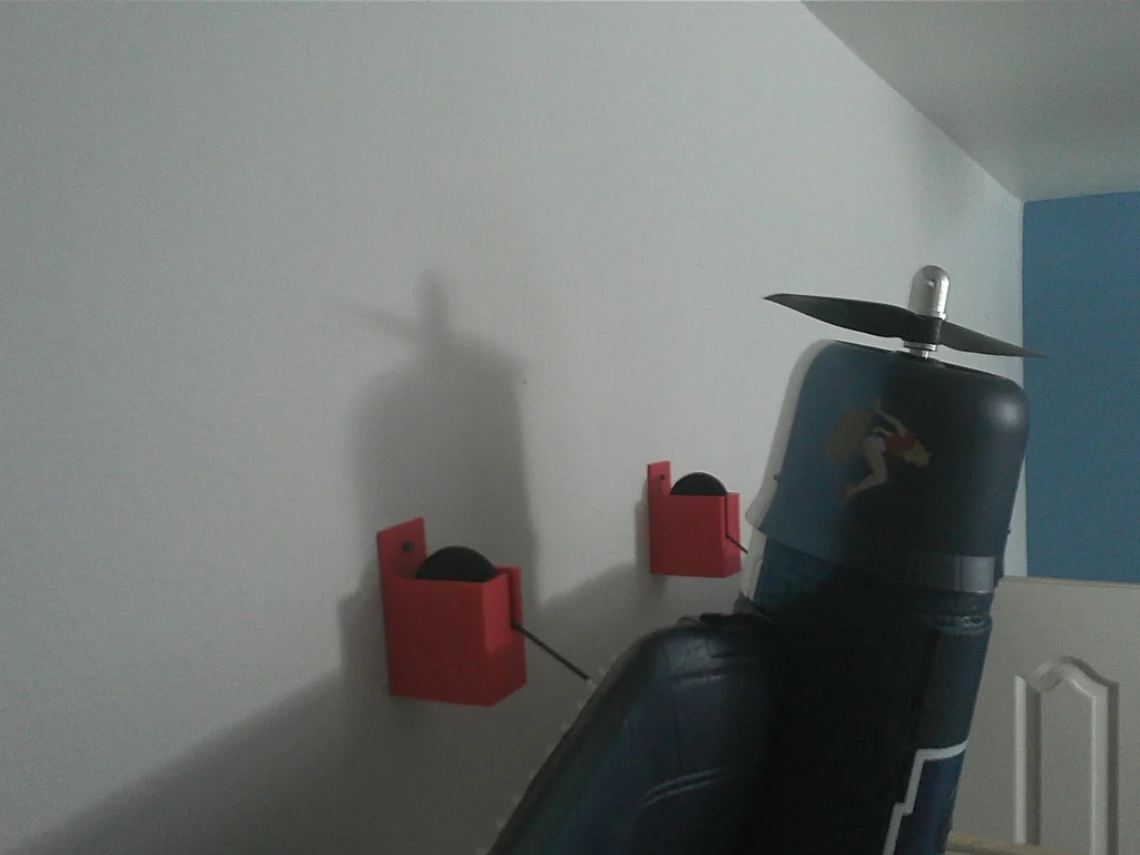 Customizeable RC Plane Wheel Hangers