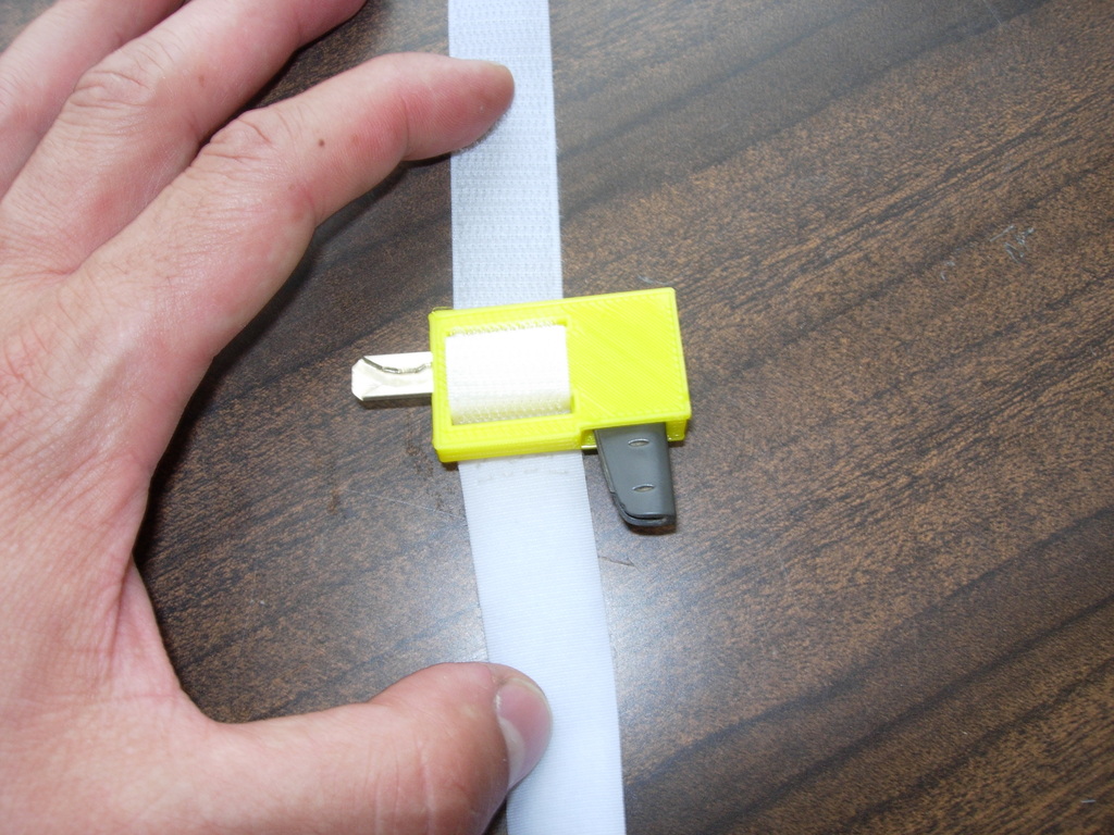 Renault laguna sheath key for carry it in the swimming pool.