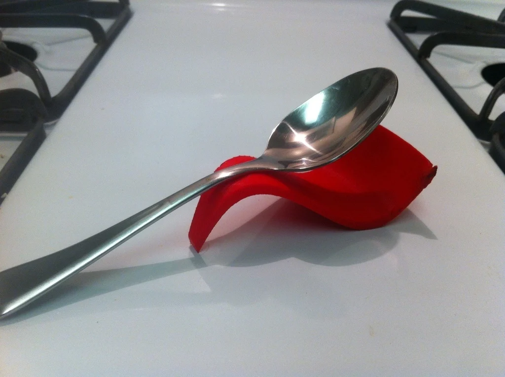 Sine Wave Spoon Holder