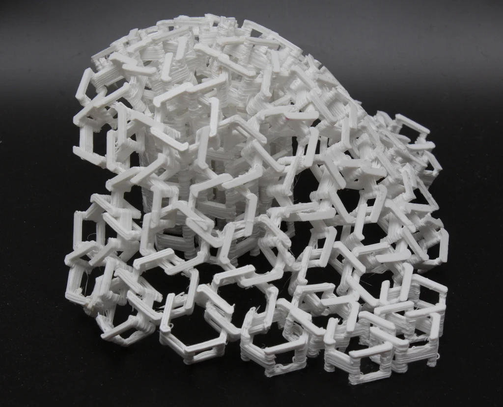 HoHoHo Tissue - A hexagonal chain mail V3
