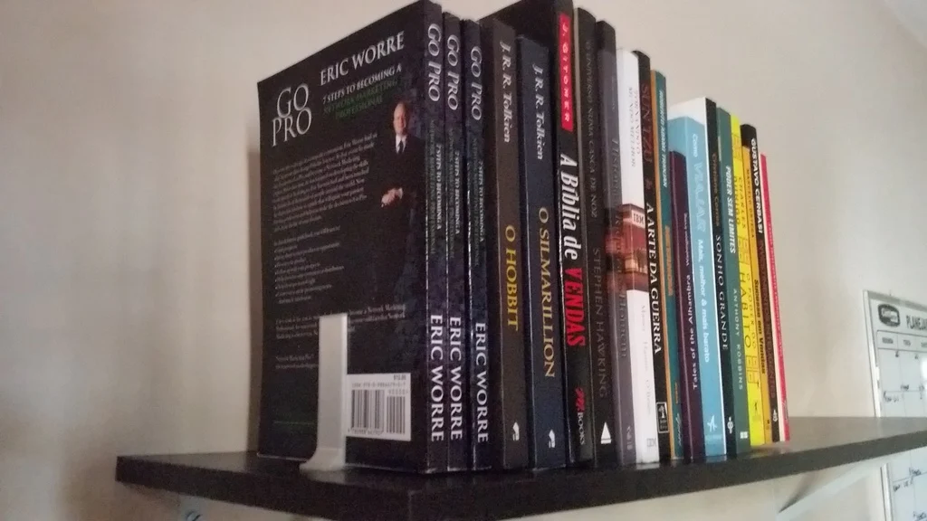 Simple Book Stand