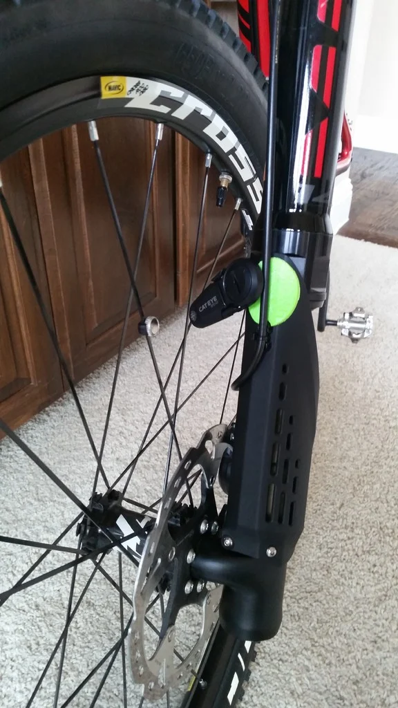 2015 Cannondale SuperMax 2.0 Lefty, Cateye Strada Slim Sensor Mount