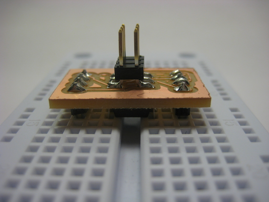 ATtiny45/85 ISP adaptor.