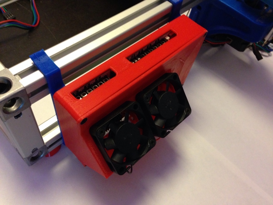 R.U.M.B.A. Case with two 40mm or one 60mm Fan