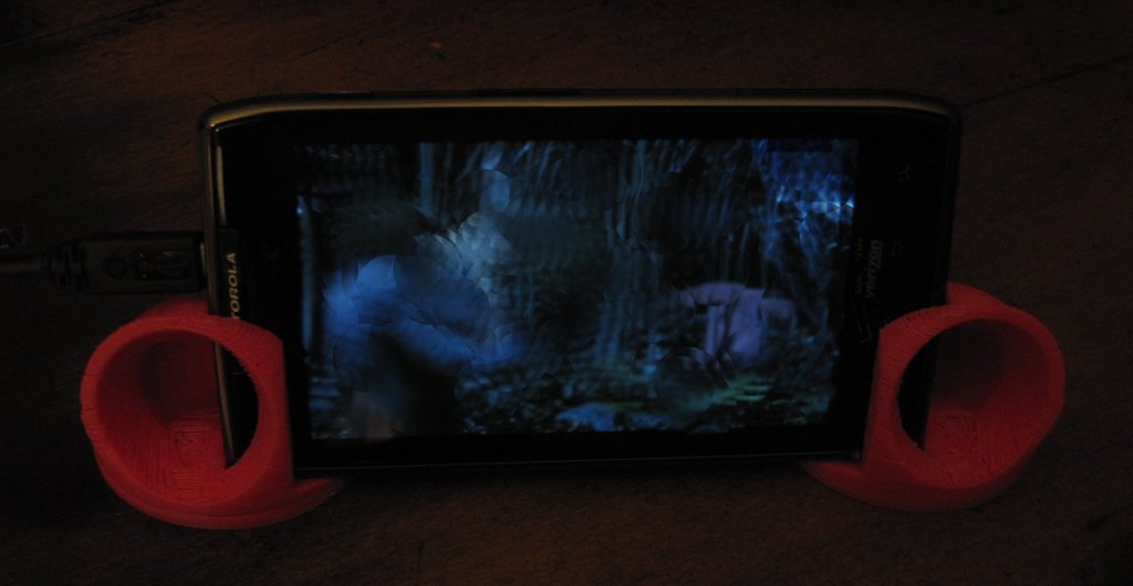 Droid RAZR MAXX stand