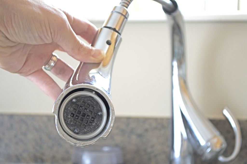 Faucet Aerator for Kitchen Sink