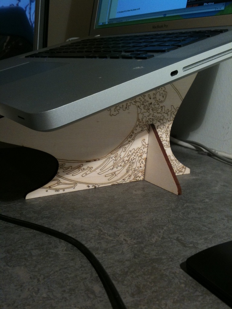 Dom's Laptop Stand with Hokusai Wave