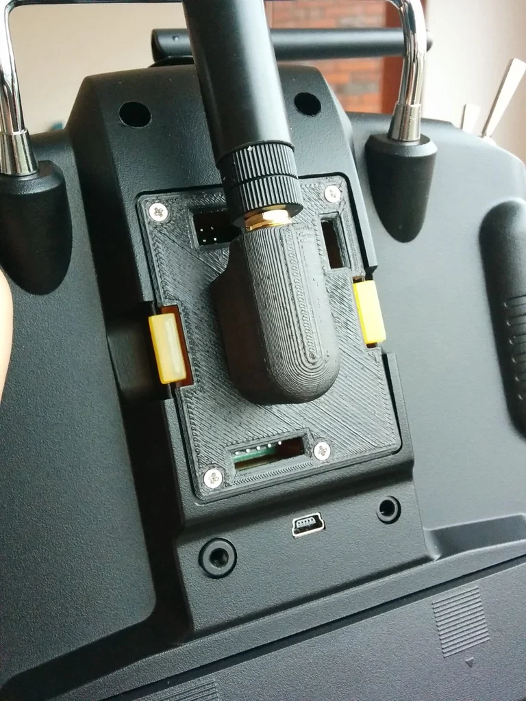 Antenna mount for the OrangeRX OpenLRS transmitter module (JR 1W type)