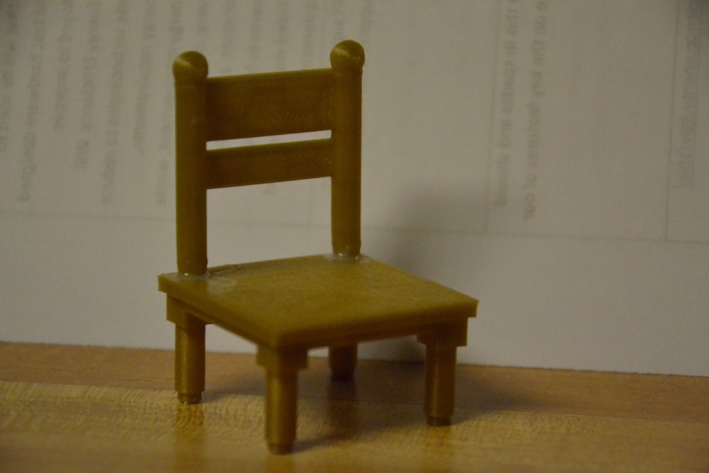 Dollhouse Table and Chairs (Doll House)