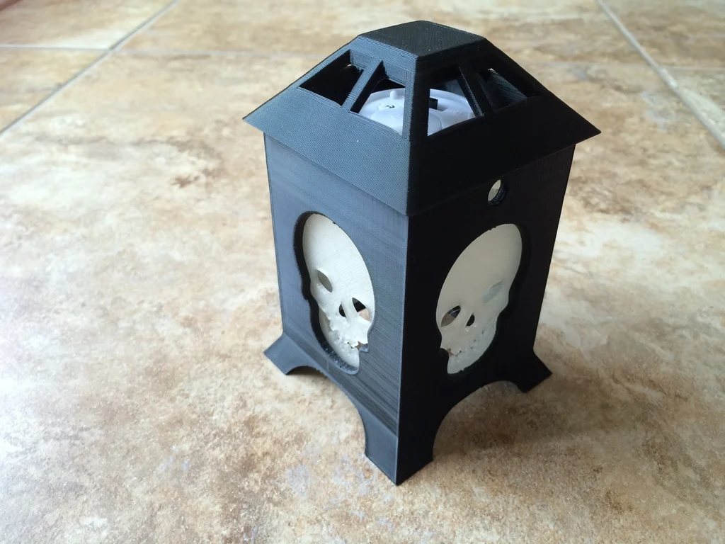 LED Skull Lantern, sans Bones