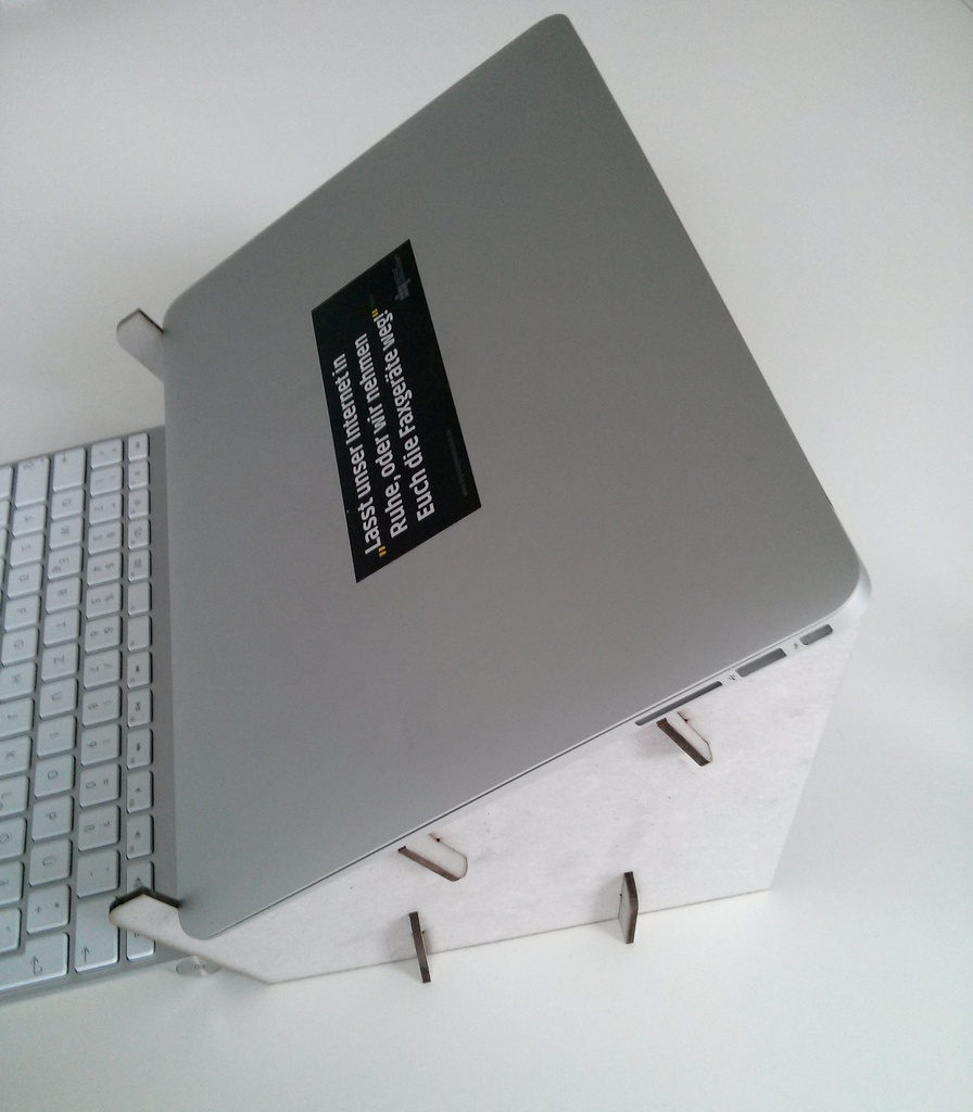 Cardboard Macbook Air Stand