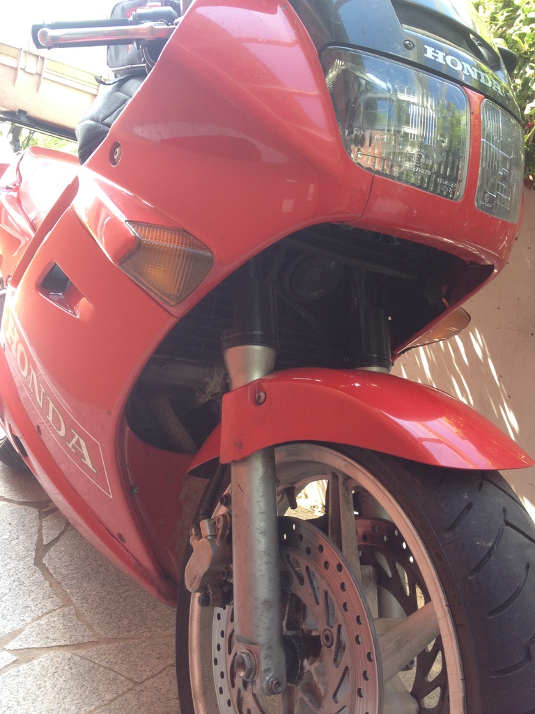 Universal motorcycle fork stanchion protectors