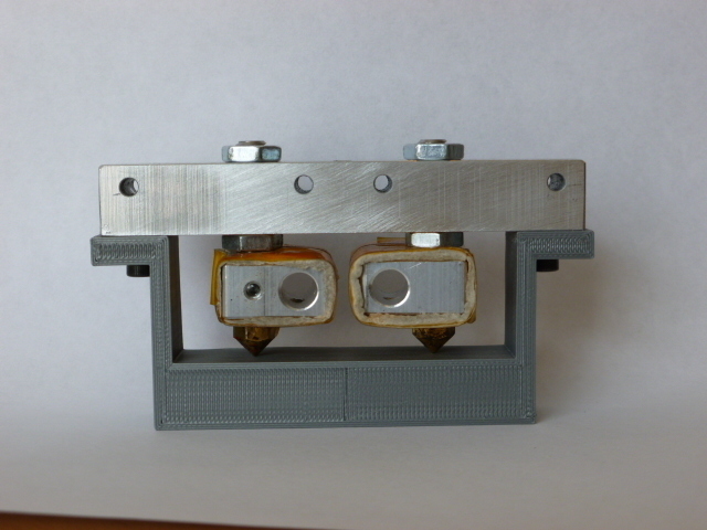 Dualstrustion nozzle leveling Fixture