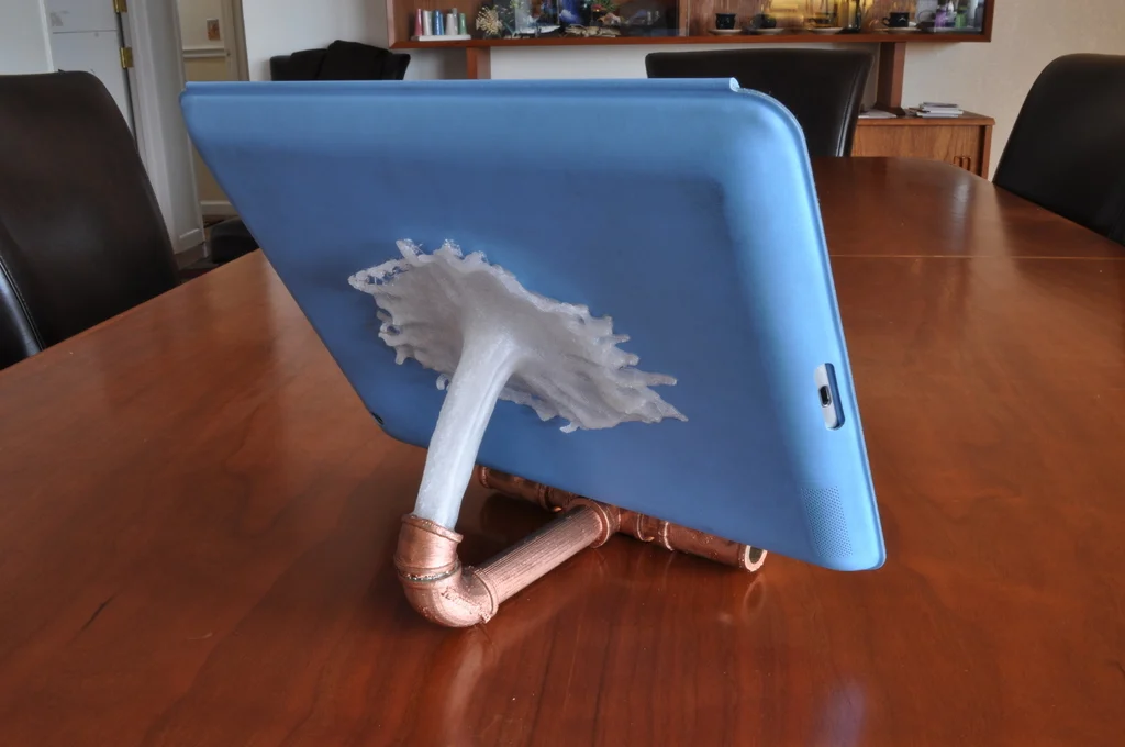 Splashy iPad stand