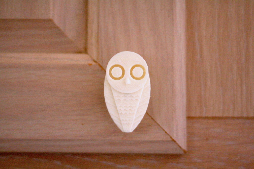 Snowy Owl knob pull (cabinet handle)
