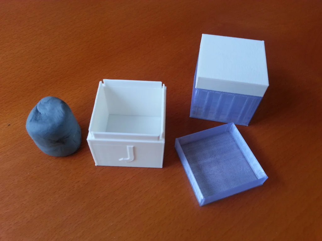 Simple BOX (able to scale)