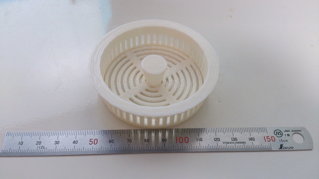 Customizable disposable kitchen sink strainer