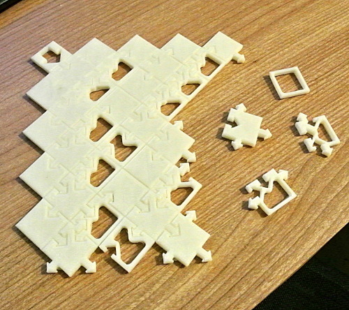 Rule 30 tile puzzle