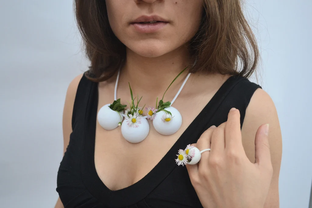 Demi-Sphere flowerpot necklace