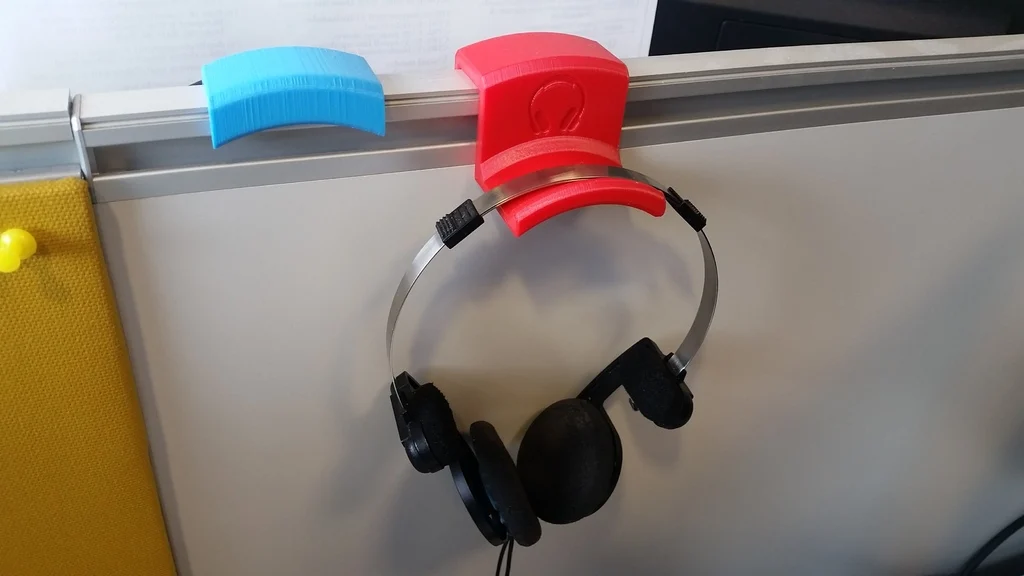 Office headphones hanger