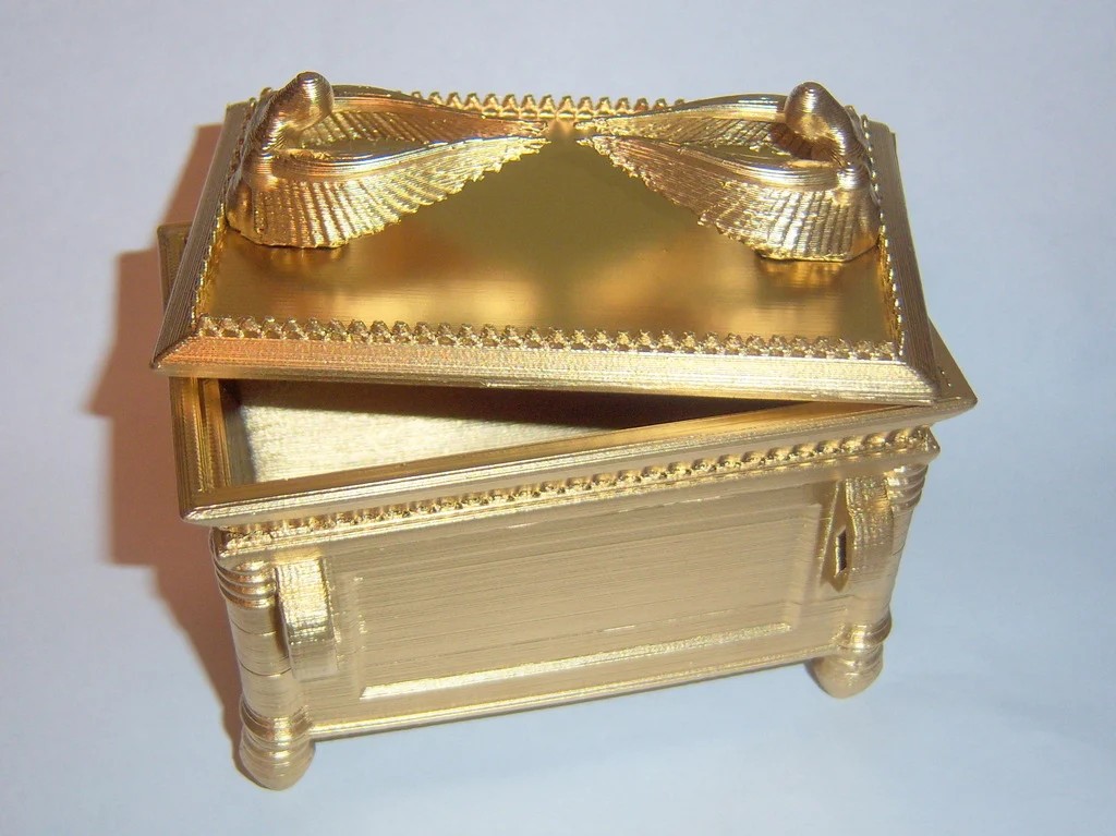Ark of the covenant (Indiana Jones inspired) Sliced to print