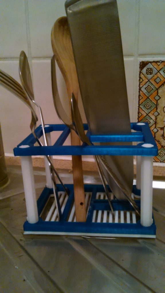 Cutlery drainer #CountertopChallenge