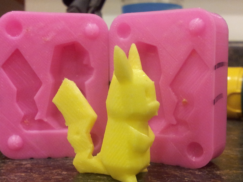Pikachu Low Poly Mold