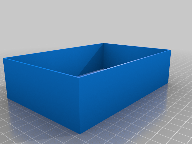 Box with lid 150 x 100 x 40