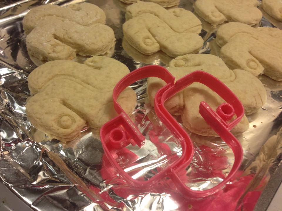 Python Logo Cookie Cutter
