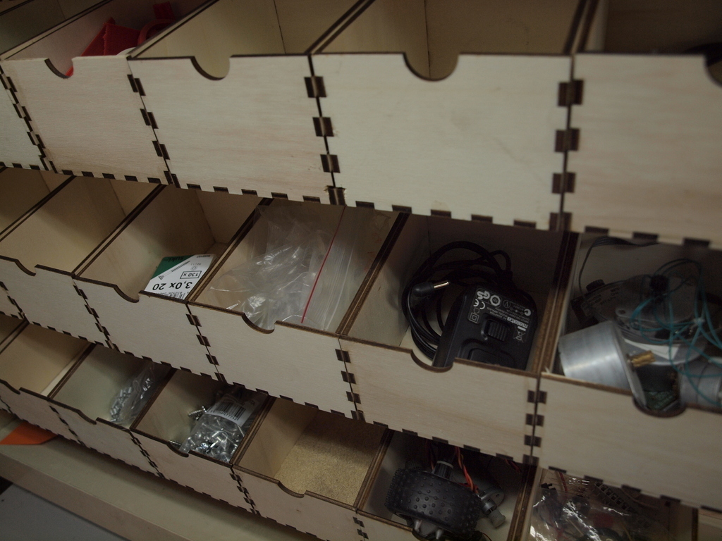 Hangable organizer