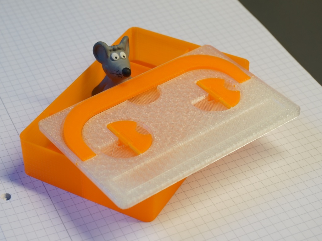 Lockable Sorter Box