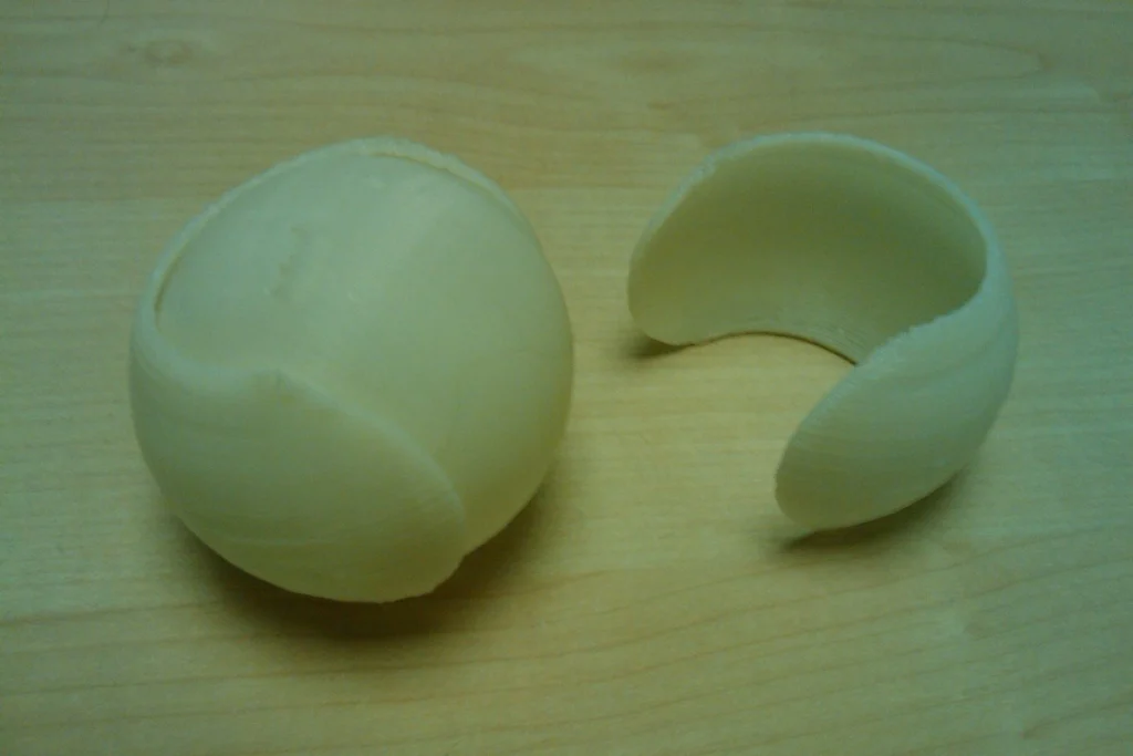 Snap-locking Sphere Container