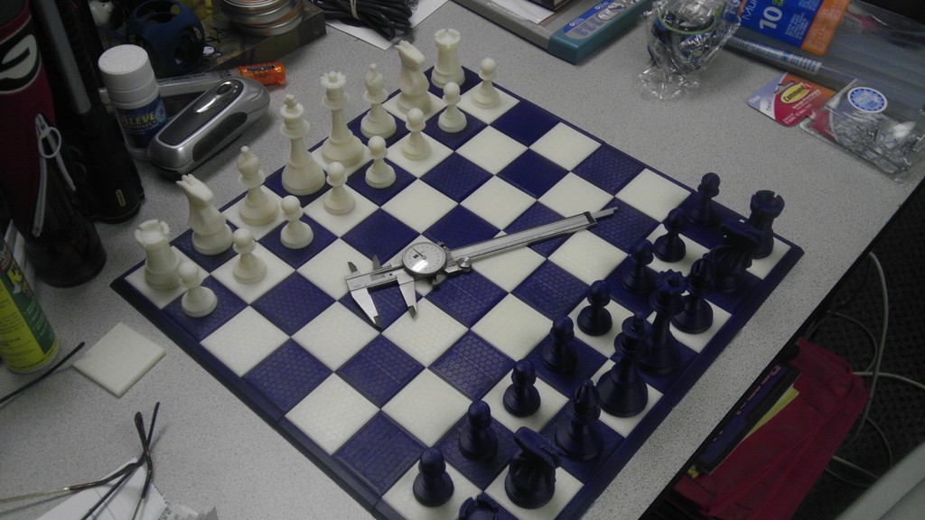 4d-Staunton Full Size Chess Set