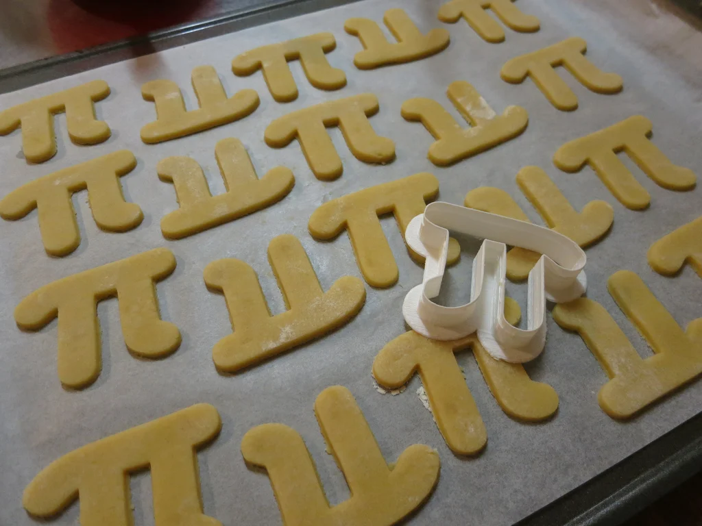Pi Cookie cutter - and cookie cutter script