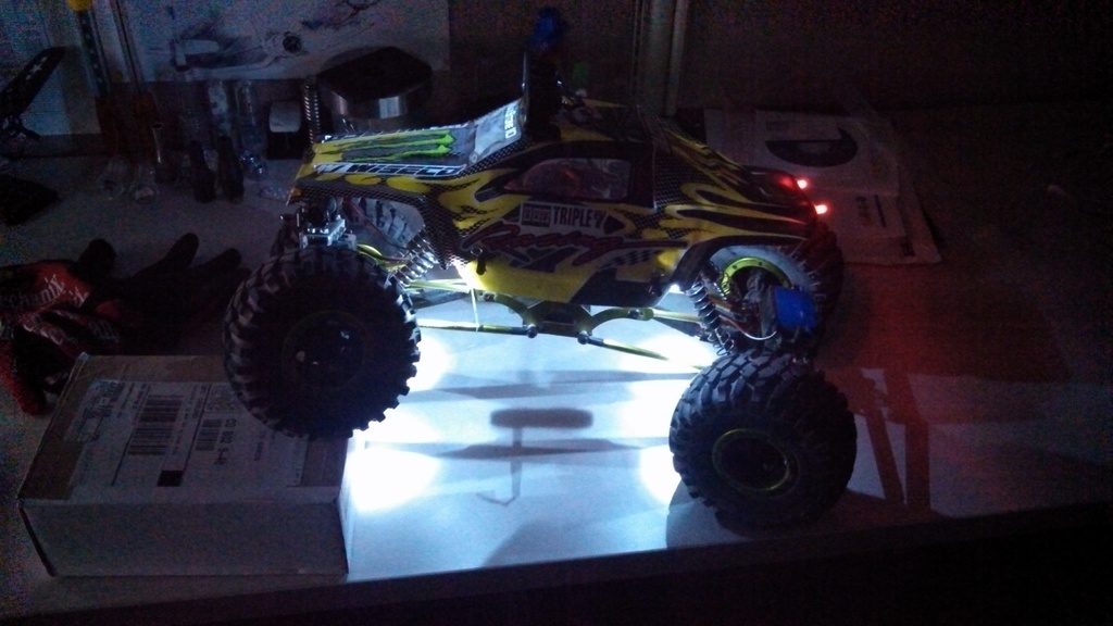 Exceed Maxstone 10 LED Rock Light Bar