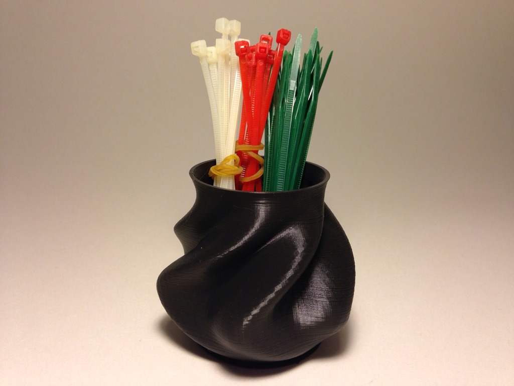 Customizable Rippled Organic Vase