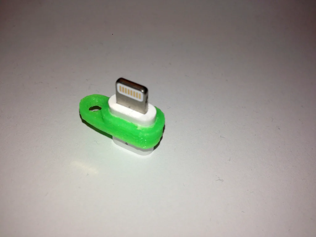 Micro USB to Lightning adapter pendant