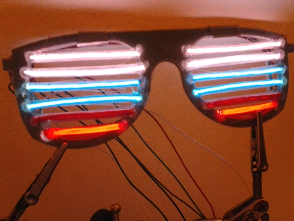 Electroluminescent Bar Glasses