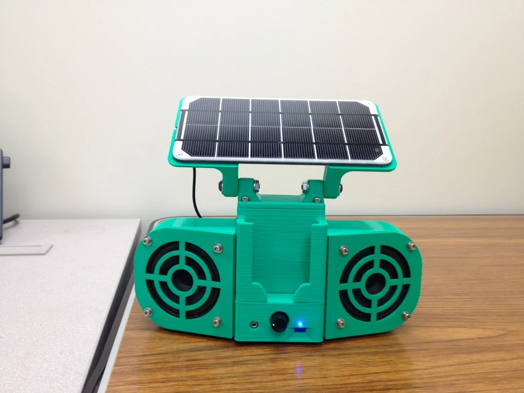 Solar Powered Stereo v2