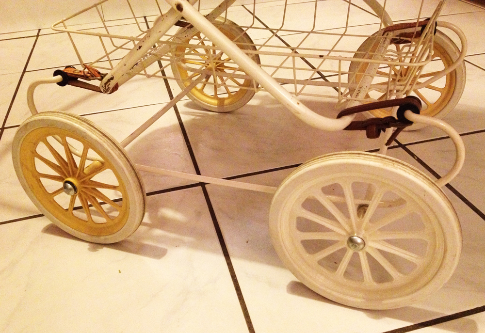 doll's pram wheel