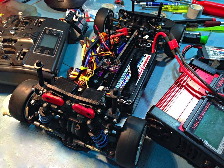 RC Car Active Suspension Shocktower on Schumacher Mi1