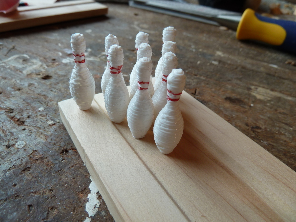 Miniature Ten Pin Bowling