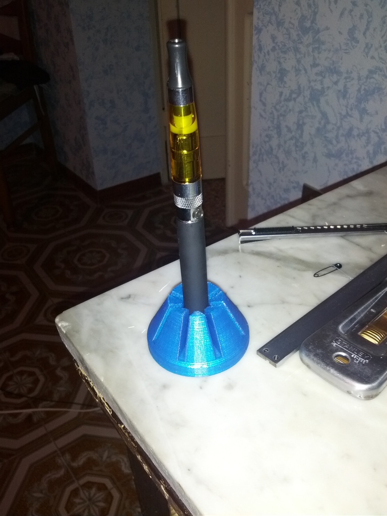 Electronic cigarette holder