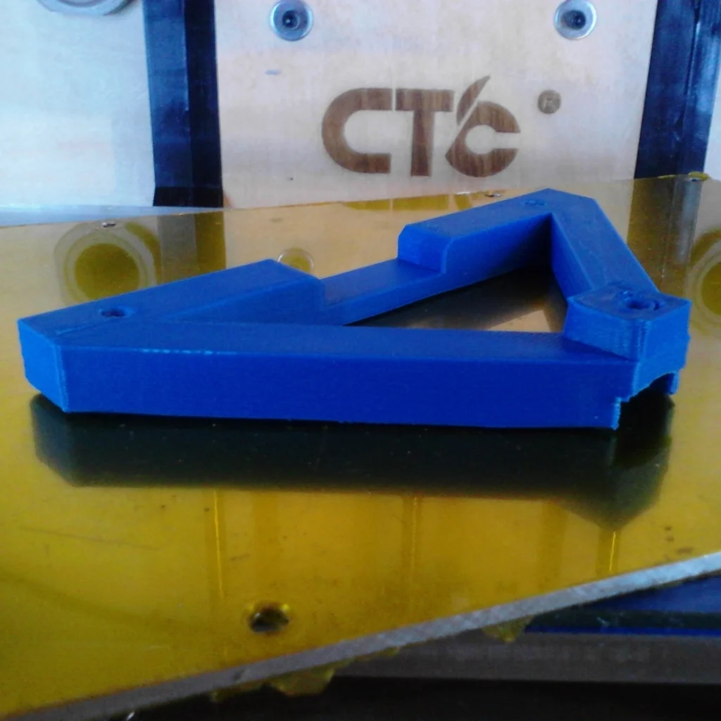 Replicator bed 4 point leveling Down 3-point leveling system