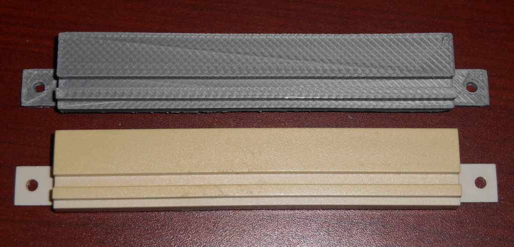 Commodore Amiga 4000D 3.5 Inch Bay Cover (Small)