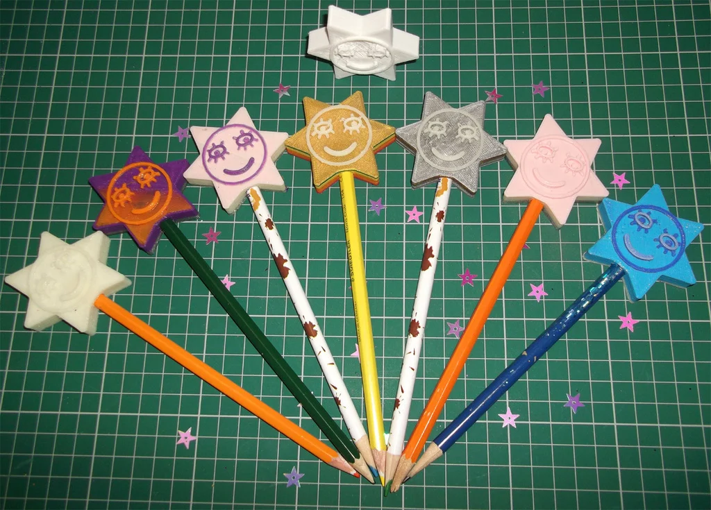 'Holly' magic star wand - pencil topper